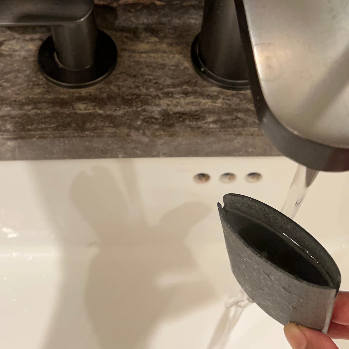 Fill Glissage Tray with Water