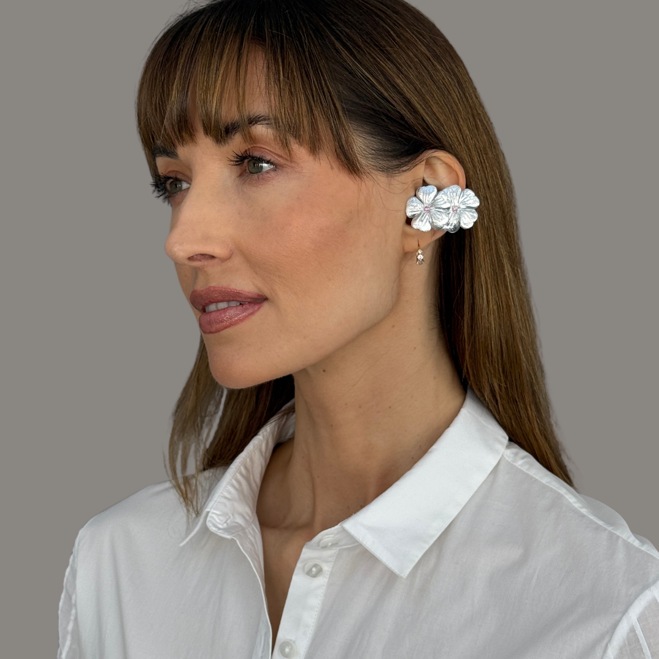 Priamble™ Aruna Audio Earrings in Silver/Silver – Open-ear Bluetooth® earphones by PERIPHERII