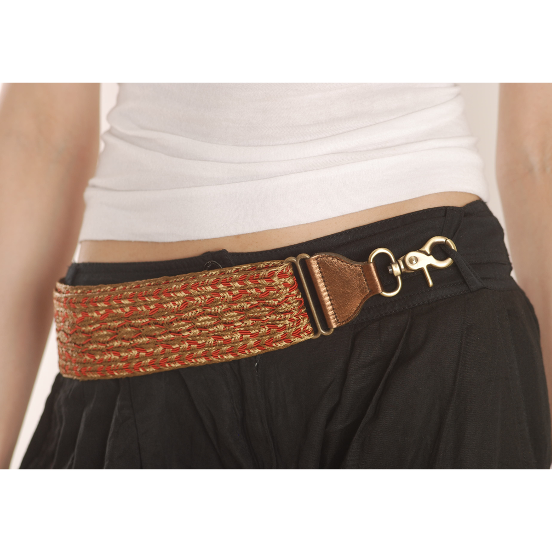 Meet the Twice Hook™ Belt – A Buckle-Free Game Changer