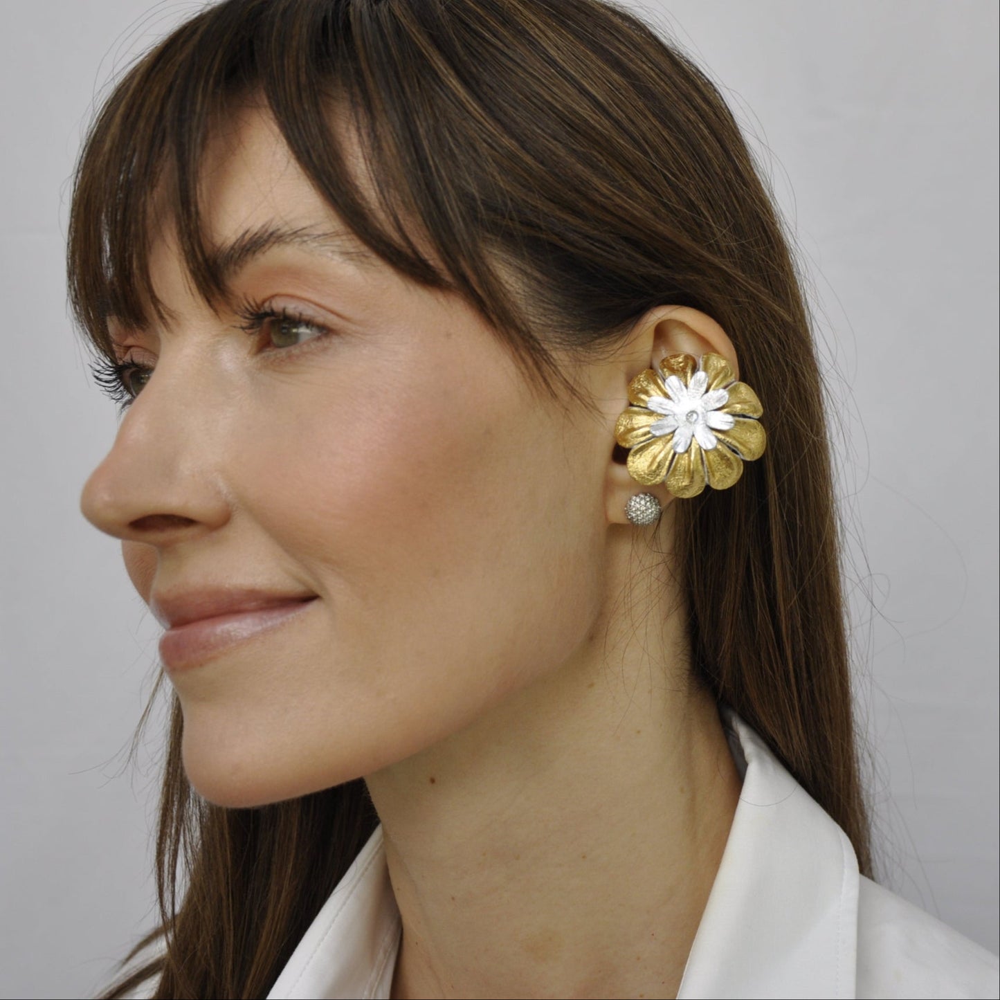 Priamble earphone earrings by peripherii. Style Gita