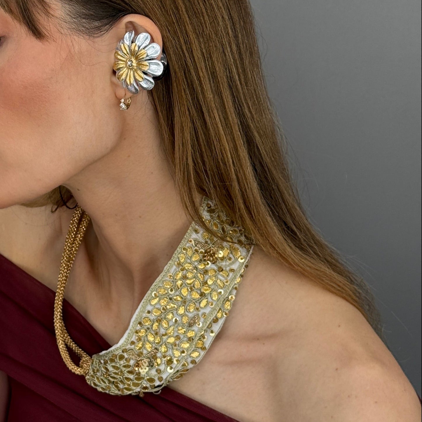 Peripherii-asymmetric-headband-as-ivorygold-collar-necklace