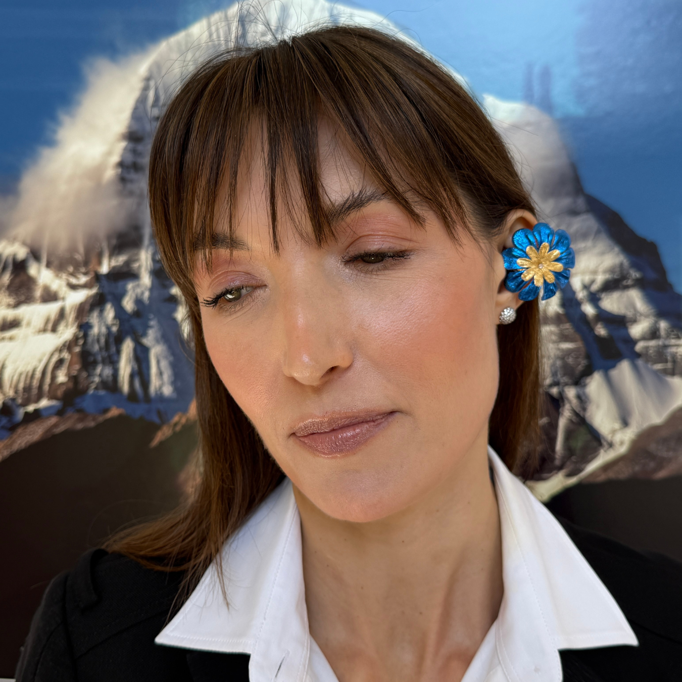 Priamble™ Gita Audio Earrings in Cobalt – Open-ear Bluetooth® earphones by PERIPHERII