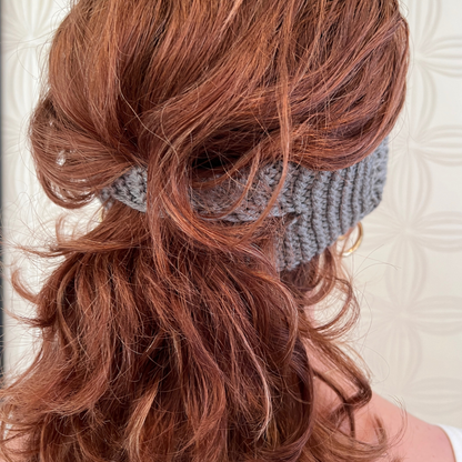 Back view of sage split band 